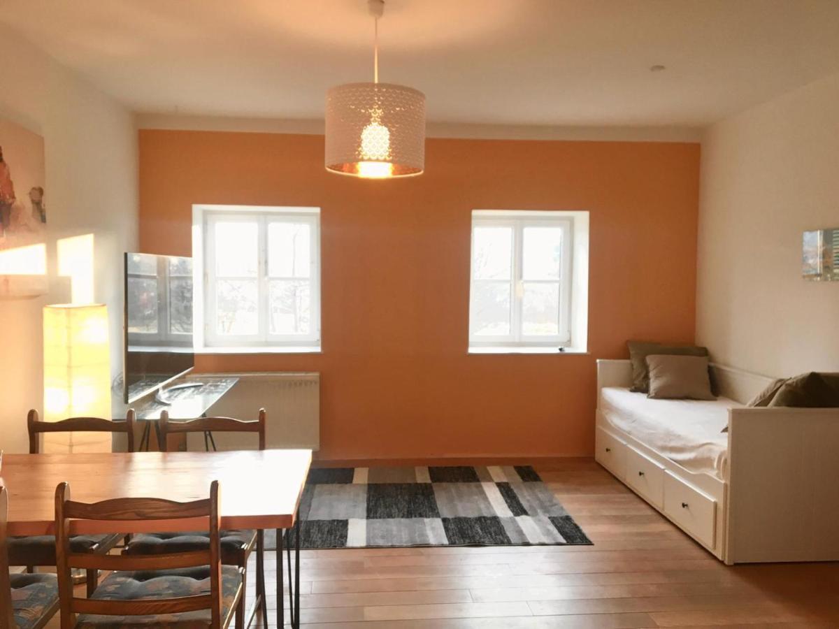 Ferienwohnungen Und Appartements Im Idyllischen Vierkanthof, Gruppenurlaube Loipersdorf bei Fuerstenfeld Ngoại thất bức ảnh